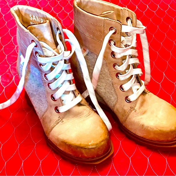 SAMPLE Leather Trim Waterproof Wedge boots. - Picture 5 of 8